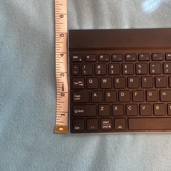 onn Rechargeable Bluetooth Keyboard - Picture 3 of 6